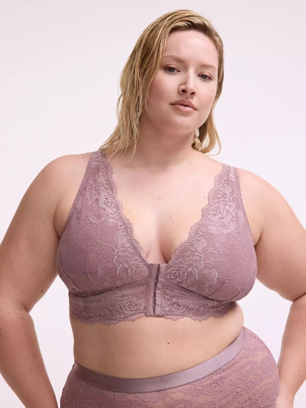 TORRID Unlined Lace Front-Close Bralette Size 2 NWT